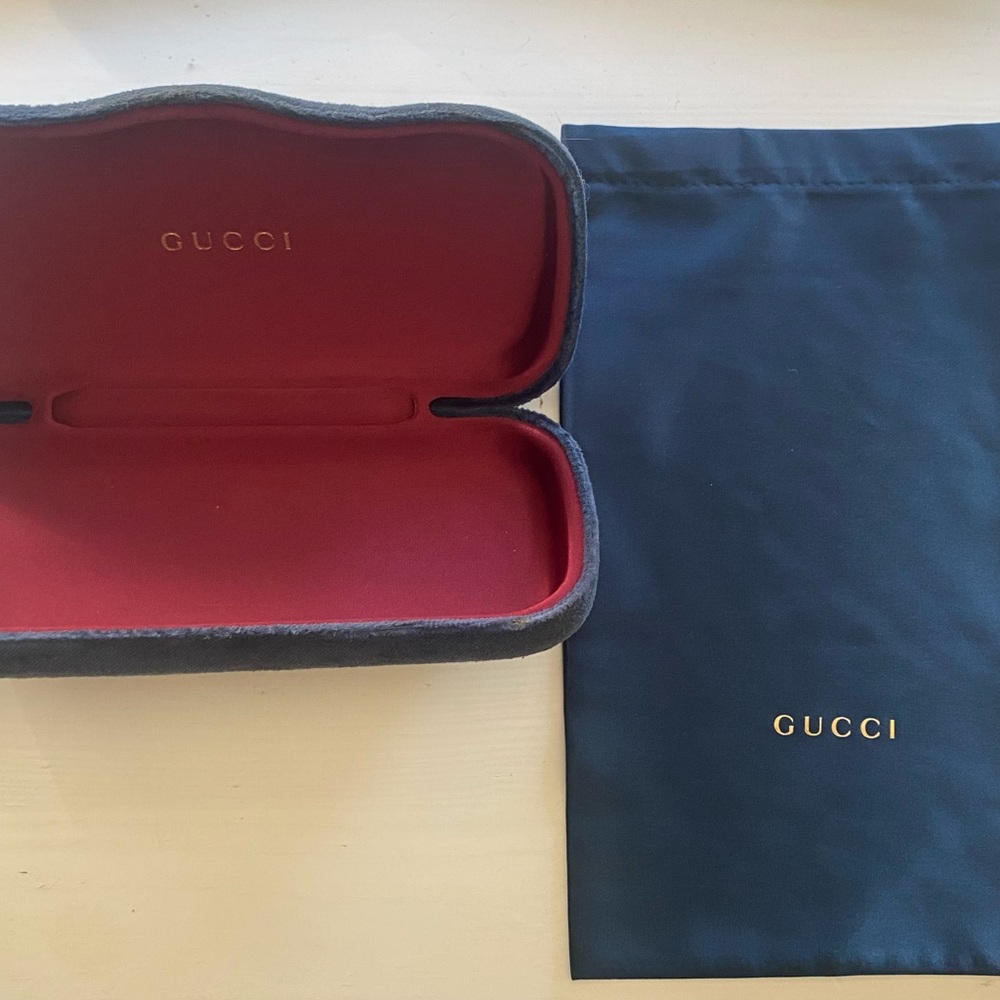 Gucci blue Glasses Case and silk bag.